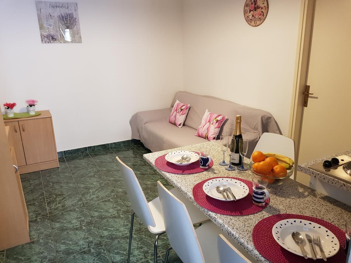 Apartmani Zoric Водице Екстер'єр фото