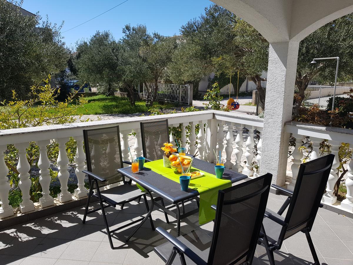 Apartmani Zoric Водице Екстер'єр фото