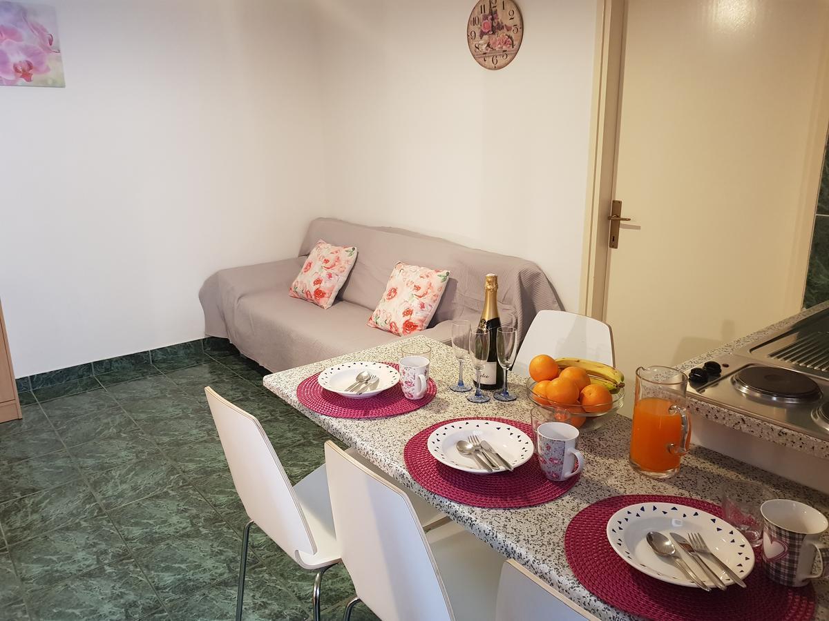 Apartmani Zoric Водице Екстер'єр фото